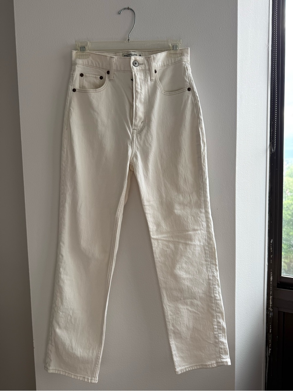 Abercrombie Cream Straight-Leg Ankle Jeans